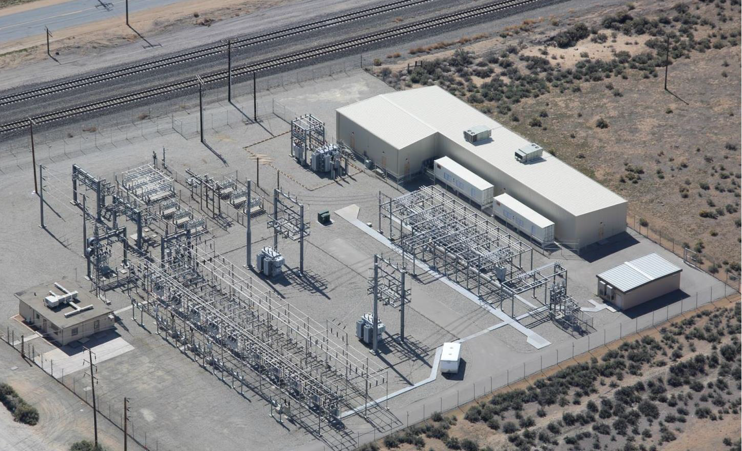 Overhead_View_of_Tehachapi_Energy_Storage_Project,_Tehachapi,_CA